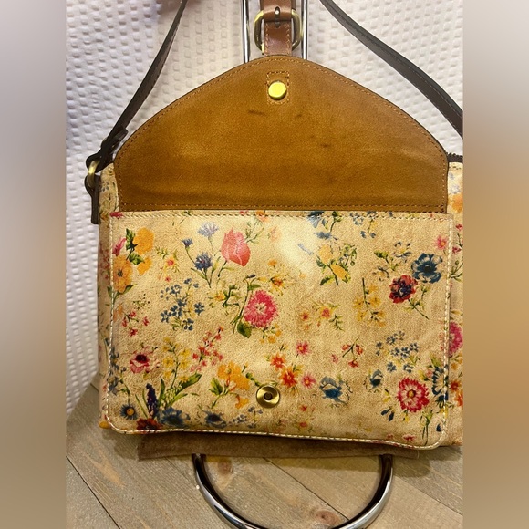 Patricia Nash Gold Floral Crossbody Bag - Picture 5 of 7